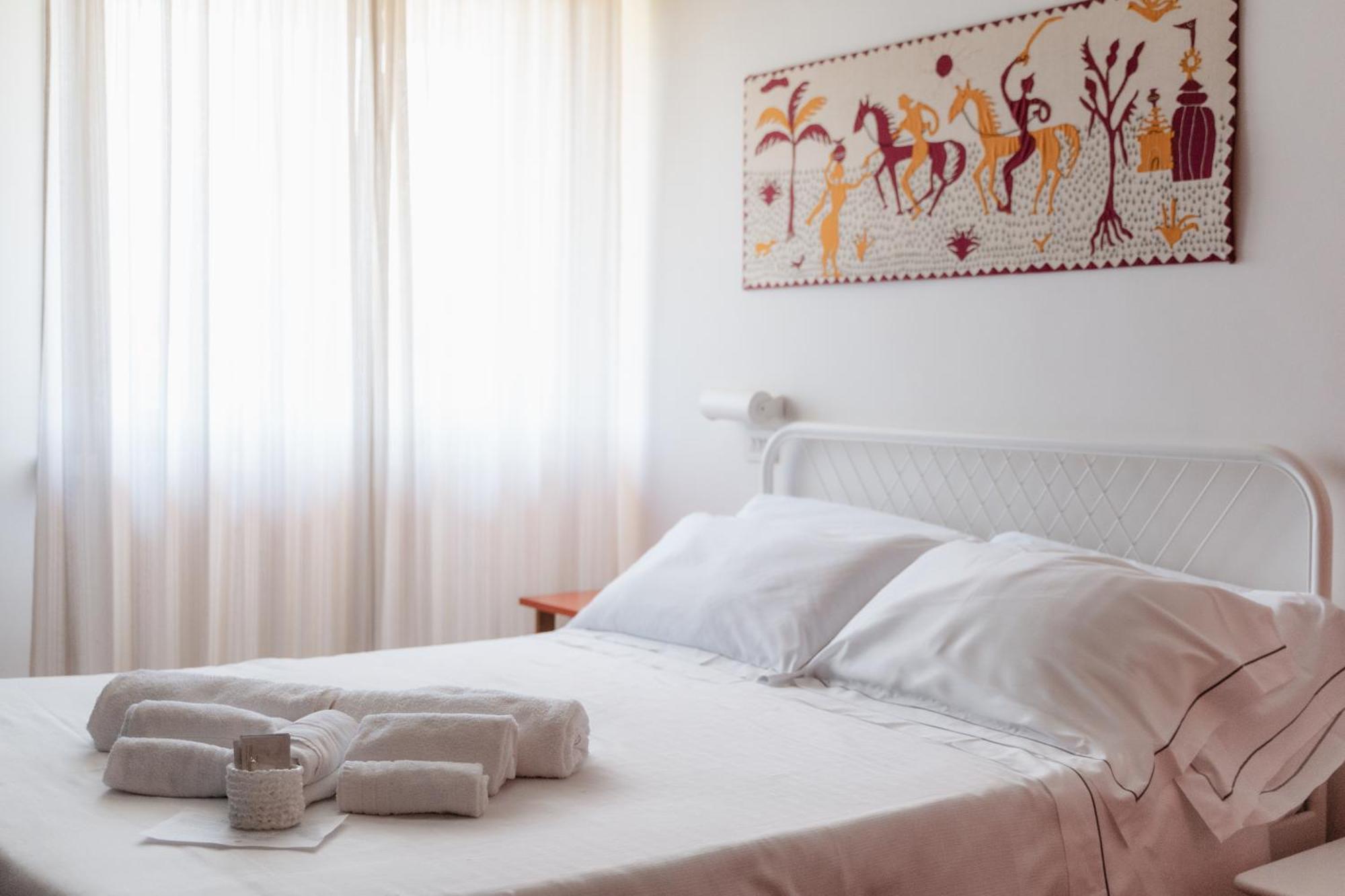 Mami Sabaudia Hotel Экстерьер фото