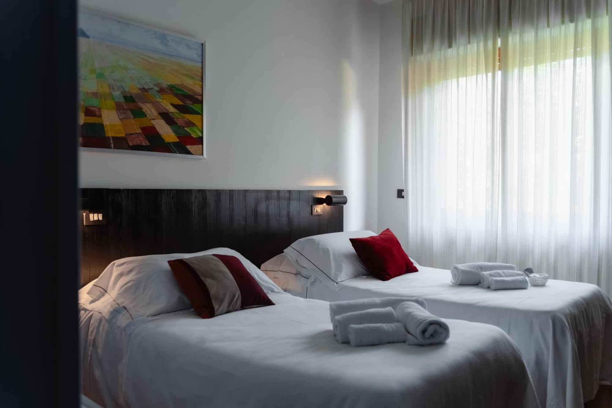 Mami Sabaudia Hotel Экстерьер фото